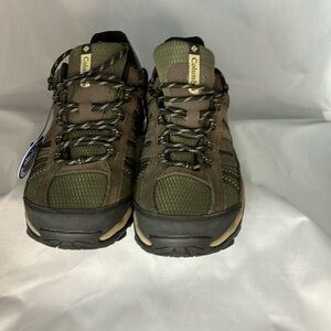Brand New Columbia Out dry Breathable Waterproof hiking shoes Green and Brown